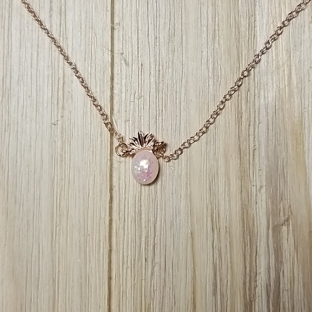๐๐Super Cute Pineapple necklace in ROSE GOLD๐๐ - Picture 4 of 5